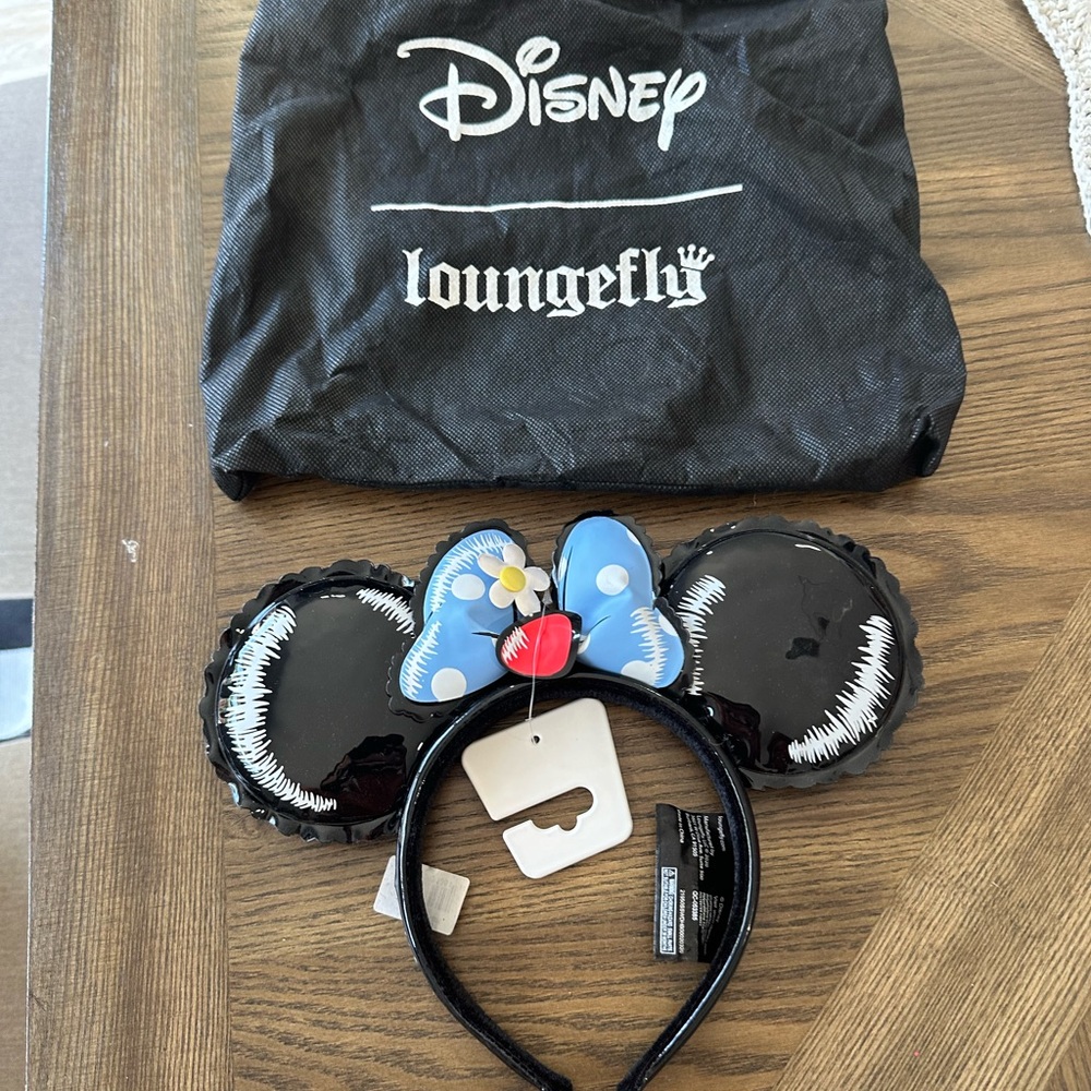 NWT Lounge Fly Minnie Mouse Ears